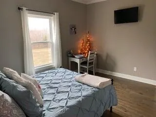 The Sugar Creek guest room at Barkley Farm Bed & Breakfast
